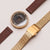 Damenuhr im Set: goldfarbenes Mesh-Armband, braune Lederstreifen und Strasslünette