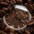 Unisex-Armbanduhr mit braunem Kaffeebohnen-Zifferblatt und silbernem Metallband