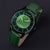 Holzkern-Armbanduhr mit grünem Zifferblatt, Avatar-Emblem und breitem grünem Lederarmband