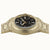 Herrenarmbanduhr von schräg hinten, Skelett-Zifferblatt und goldfarbenes Metallband