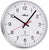 Funkgesteuerte Wanduhr mit weißem Zifferblatt, schwarzen Zeigern und roter Sekunde.