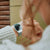 Montre podomètre Casio au poignet, affichage visible en gros plan