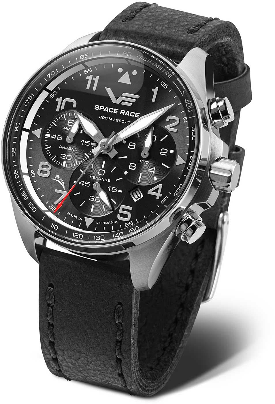 Herrenuhr mit schwarzem Zifferblatt und schwarzem Lederarmband, silberfarbener Lünette