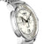 Silberne Herrenarmbanduhr im Detail: weißes Chronographenzifferblatt mit Skala