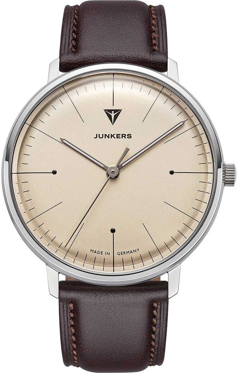 Montre homme avec bracelet en cuir marron et cadran beige, boîtier argenté