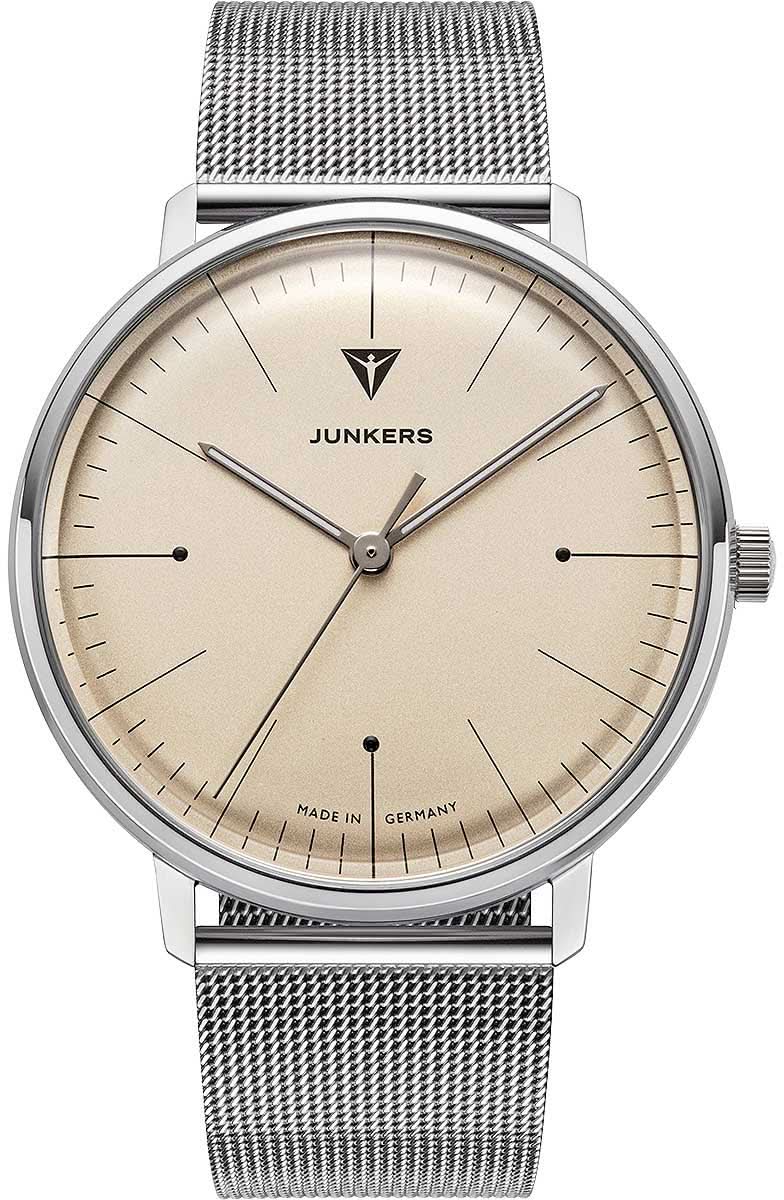 Montre unisexe avec bracelet en maille métallique et cadran beige, boîtier argenté