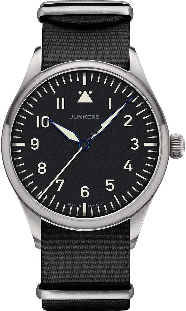Junkers Montre homme avec cadran noir et bracelet textile noir, boîtier rond en acier inoxydable.