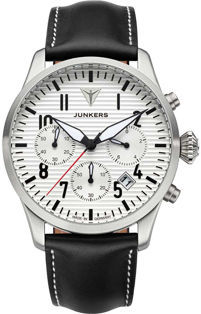 Herrenuhr mit schwarzem Lederarmband, silbernem Gehäuse und weißem Zifferblatt.