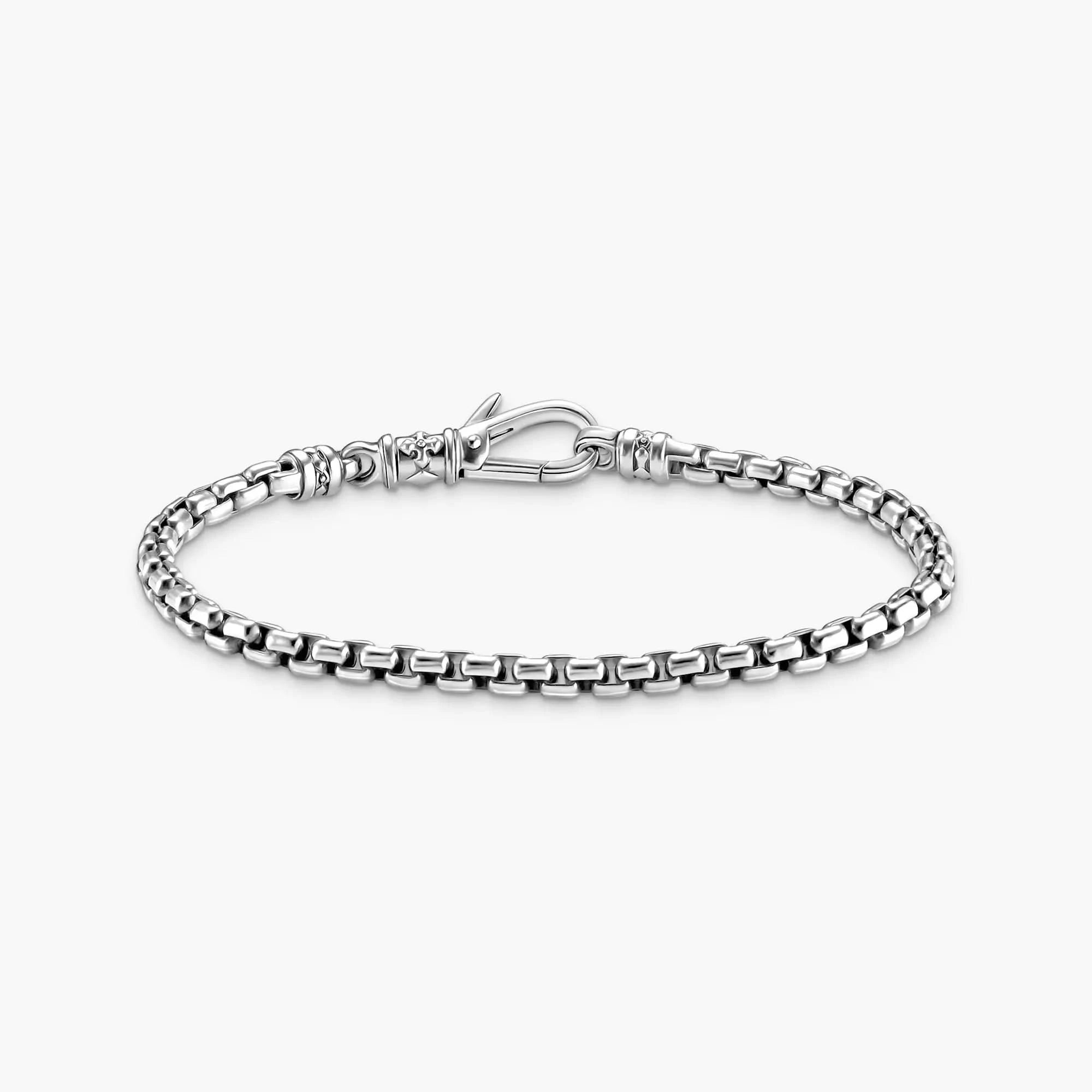 https://www.thomassabo.com/dw/image/v2/AAQY_PRD/on/demandware.static/-/Sites-ts-master-catalog/default/dw7bb5aef7/product/A/A/A2186/A2186-637-21.webp?sfrm=png&bgcolor=F9F7F5