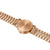 Mondaine Damenuhr mit Roségoldfarbenem Metallarmband und Schließe, Draufsicht