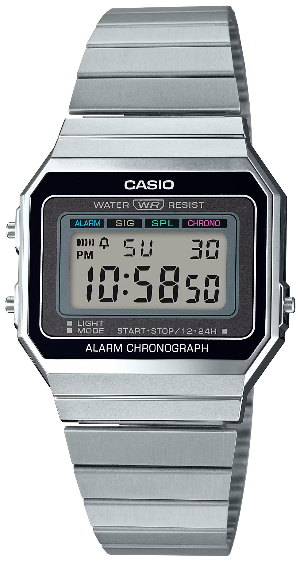 Montre Casio avec bracelet en métal argenté, écran LCD noir et affichage numérique