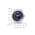 Herrenarmbanduhr mit Metallarmband, blauem Zifferblatt und Datumsfenster bei 7