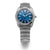 Montre homme avec boîtier rond argenté, cadran bleu et bracelet à maillons