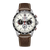 Montre chronographe avec cadran blanc et bracelet en cuir marron foncé.