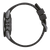 Montre pour homme avec bracelet noir, vue latérale avec commandes et boutons