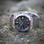 Casio Edifice Automatikuhr mit Edelstahlgehäuse, schwarzem Zifferblatt und Index-LED-Look