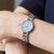 Citizen Eco-Drive Damenarmbanduhr am Handgelenk mit silbernem Edelstahlband