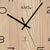 Cadran d'horloge murale en bois, aiguilles et chiffres noirs, symbole d'horloge radio-pilotée « RADIO CONTROLLED »