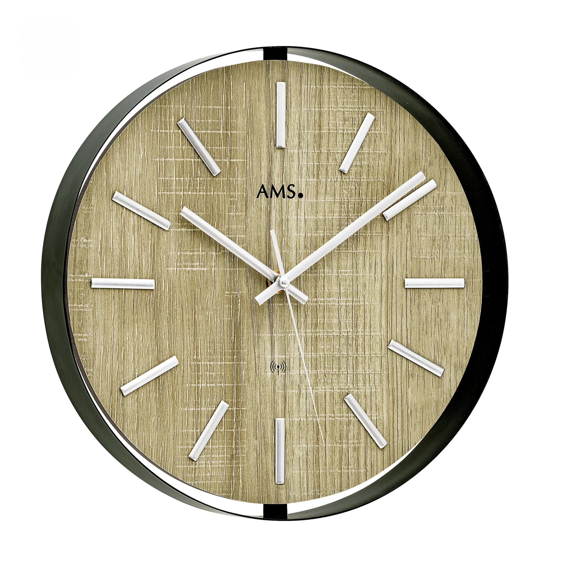 Horloge murale avec cadre rond noir, cadran aspect bois et index blancs