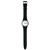 Swatch-Armbanduhr im Seitenansicht: schwarzes Silikonarmband und kleines Zifferblatt