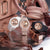 Casio G-Shock Uhr mit schwarzem Armband und roségoldfarbenem Zifferblatt, in Kombination