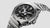 Casio G-SHOCK Herrenuhr: seitlicher Blick aufs silberne Metallgehäuse mit Drückern