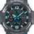 Nahaufnahme des Zifferblatts: G-SHOCK Herrenuhr mit cyanfarbenen Indizes und zwei Chrono-Subdials