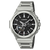 Casio G-Shock Herrenuhr frontal: schwarzes Display mit Metallgehäuse und -armband