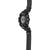 Herrenuhr G-SHOCK am Handgelenk, schwarzes Armband mit Lochreihe und Gehäuse