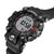 Herrenuhr G-SHOCK mit schwarzem Gehäuse, Seitenansicht mit Knöpfen und Display