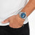 Montre Citizen Promaster pour homme au poignet, cadran bleu, bracelet en acier inoxydable