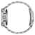 Edelstahlarmband und seitliche Bedienelemente einer Herren-Chronographuhr, Seitenansicht