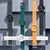 Armbanduhr mit dunklem Gehäuse, dunkelgrauem Armband und grünem Zifferblatt