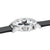 Herrenarmbanduhr seitlich: silbernes Edelstahlgehäuse mit Drückern und schwarzem Lederarmband.