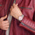 Mondaine Damenuhr am Handgelenk, rosa Zifferblatt und silbernes Mesh-Stahlarmband