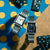 Zwei Herrenarmbanduhren CASIO mit silbernen Edelstahlarmbändern und rechteckigen Zifferblättern