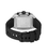 Rückansicht der Armbanduhr mit schwarzem Silikonarmband und silbernem Gehäuse