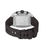 Rückseite der Armbanduhr mit schwarzem Silikonarmband und silbernem Edelstahlgehäuse