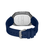 Armbanduhr-Rückseite aus Edelstahl mit Strukturprägung und blauem Silikonband, Schnellverschluss
