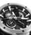 Detailansicht: Edelstahl-Lünette und schwarzes Chronographenzifferblatt mit Ziffern