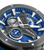 Detailansicht der Herren-Quarzchronograph-Uhr: blaues Zifferblatt mit Chronograph-Drückern