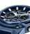 Nahaufnahme Police Herrenuhr: blaues Zifferblatt mit Subdials und Indexen