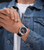 Police Chronographenuhr am Handgelenk mit schwarzem Armband und schwarzem Zifferblatt