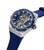 Herrenuhr mit blauem Zifferblatt und sichtbarem Uhrwerk, blauem Band und silbernem Edelstahlgehäuse