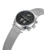 Silberne Herrenarmbanduhr seitlich, mit Edelstahl-Meshband und schwarzem Zifferblatt