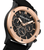 Detailansicht der Herrenuhr: roségoldene Lünette, schwarzes Zifferblatt, Chronografenzähler