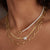 Collier multirangs avec perles et chaîne à maillons dorés, pendentif rond en perle