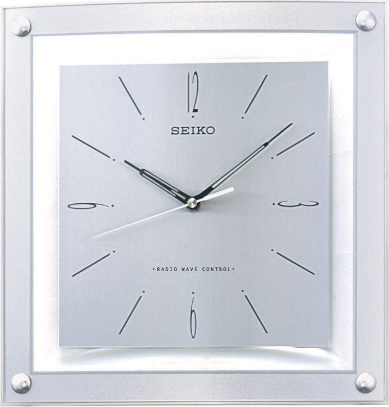 Seiko QXR205S Montre Blanc • Radiocommandée • Boîtier Carré en Plastique