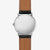 Dos d'une montre bracelet pour homme avec bracelet en cuir marron et gravure sur le boîtier