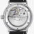 Bracelet de montre pour homme avec mouvement visible au dos du boîtier et construction argentée